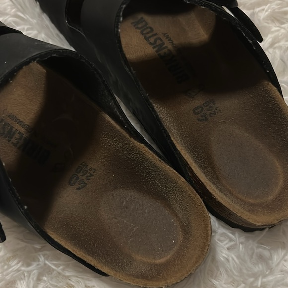 Birkenstock Arizona Sandals - Picture 2 of 4